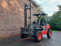 Charriot tous terrains à mât  Boomteelt Heftrucks