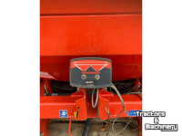Distributeur d‘engrais Kuhn Kuhn Rauch MDS19.1 Kunstmeststrooier