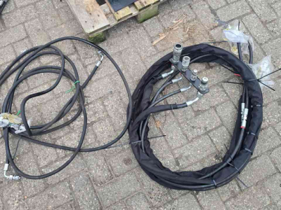 Relevage avant & Prise de force avant Zuidberg Fronthef passend op o.a. MF5400