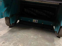 Balayeuses et balayeuses aspirantes Tennant 6100