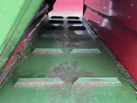 Distributeur de fourrage en bloc Strautmann UBVW