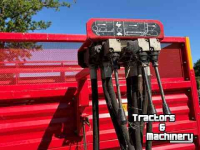 Distributeur de fourrage en bloc Schuitemaker Amigo 30W