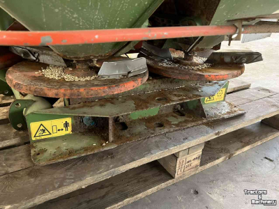Distributeur d‘engrais Amazone ZA-F 804 R