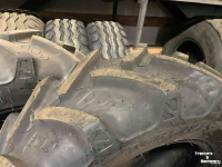 Roues, Pneus, Jantes, Barillets Jumelage BKT 300/70 R20