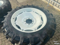 Roues, Pneus, Jantes, Barillets Jumelage Michelin Agribib 13.6R38 + 13.6R24 op verstelvelgen
