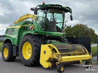 Ensileuse automotrice John Deere 8400 HAKSELAAR