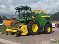 Ensileuse automotrice John Deere 8400 HAKSELAAR