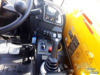 Chargeuse sur pneus telescopique JCB 525-60 AgriPlus