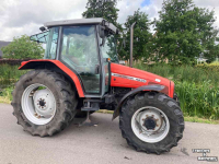 Tracteur Massey Ferguson 4235