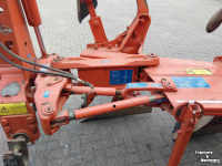 Charrues Kuhn Master 120 4 schaar ploeg