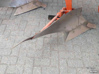 Charrues Kuhn Master 120 4 schaar ploeg