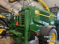 Ensileuse automotrice John Deere 7780