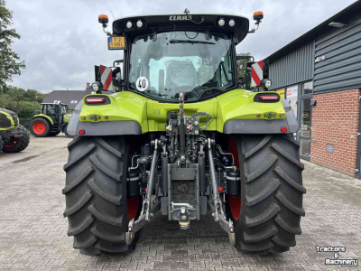 Tracteur Claas Arion 660