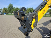 Mini pelleteuse New Holland E14D
