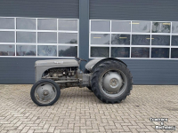 Tracteur Massey Ferguson TEF