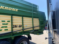 Autochargeuse Krone AX 280 GJ opraapwagen met afvoerband
