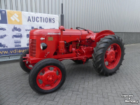 Tracteurs anciens David Brown 25D