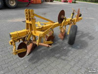 Charrues Rumptstad 4 schaar ploeg