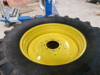 Roues, Pneus, Jantes, Barillets Jumelage Vredestein 580/70R38-----480/70R24