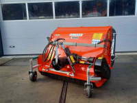 Aérateur de gazon Kubota Koala 1200 klepelmaaier- vertikuteermachine   verticuteer peruzzo- kubota