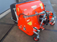 Aérateur de gazon Kubota Koala 1200 klepelmaaier- vertikuteermachine   verticuteer peruzzo- kubota