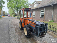 Tracteur pour vignes et vergers Holder A550