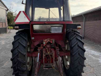 Tracteur International 585 xl
