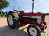 Tracteur International 946