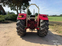 Tracteur International 946