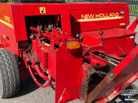 Presses New Holland 575 pers