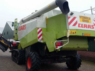 Moissonneuse batteuse Claas LExion  480 TT