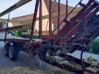 Autres matériel de récolte et accessoires New Holland 1016 balenverzamelwagen in klantoverdracht