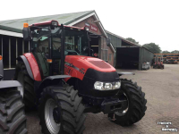 Tracteur Case-IH farmall 95a