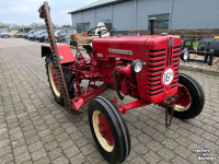 Tracteurs anciens McCormick d219