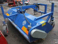 Balayeur AP VHZ2750 HH LW3 veegmachine rolbezem rolveger met opvangbak