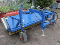 Balayeur AP VHZ2750 HH LW3 veegmachine rolbezem rolveger met opvangbak