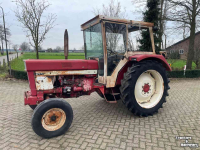 Tracteur International 844-S