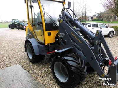 Chargeuse sur pneus Eurotrac W 12 CF