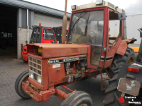 Tracteur International 845 xl