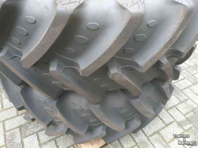 Roues, Pneus, Jantes, Barillets Jumelage  Voor 420/70-R28 Achter 520/70-R38