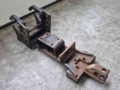 Autres tracteurs et accessoires Massey Ferguson Cramer Trekhaakframe met onderbrug en zwaaihaak MF