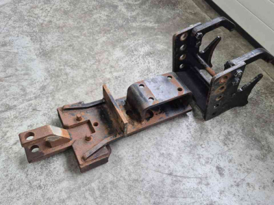 Autres tracteurs et accessoires Massey Ferguson Cramer Trekhaakframe met onderbrug en zwaaihaak MF