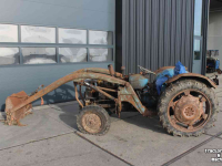 Tracteurs anciens Ford Fordson Dextra met frontlader voorlader opknapper oldtimer