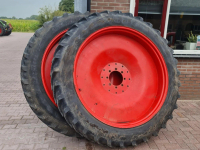 Tracteur Fendt VERPLEGINGSWIELEN 300/95R52