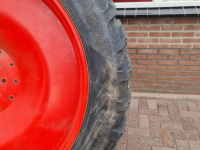 Tracteur Fendt VERPLEGINGSWIELEN 300/95R52