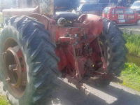 Tracteurs anciens Farmall 706