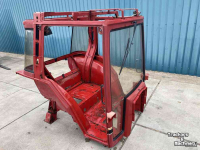 Pièces d‘occasion pour tracteurs International kaal cabine frame van een 845XL, 4 cilinder XL cabine met korte poken