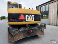 Pelles sur pneus Caterpillar M313D