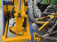 Bras avec tondeuse à fléaux Bomford Falcon 5.5