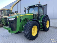 Tracteur John Deere 8260R